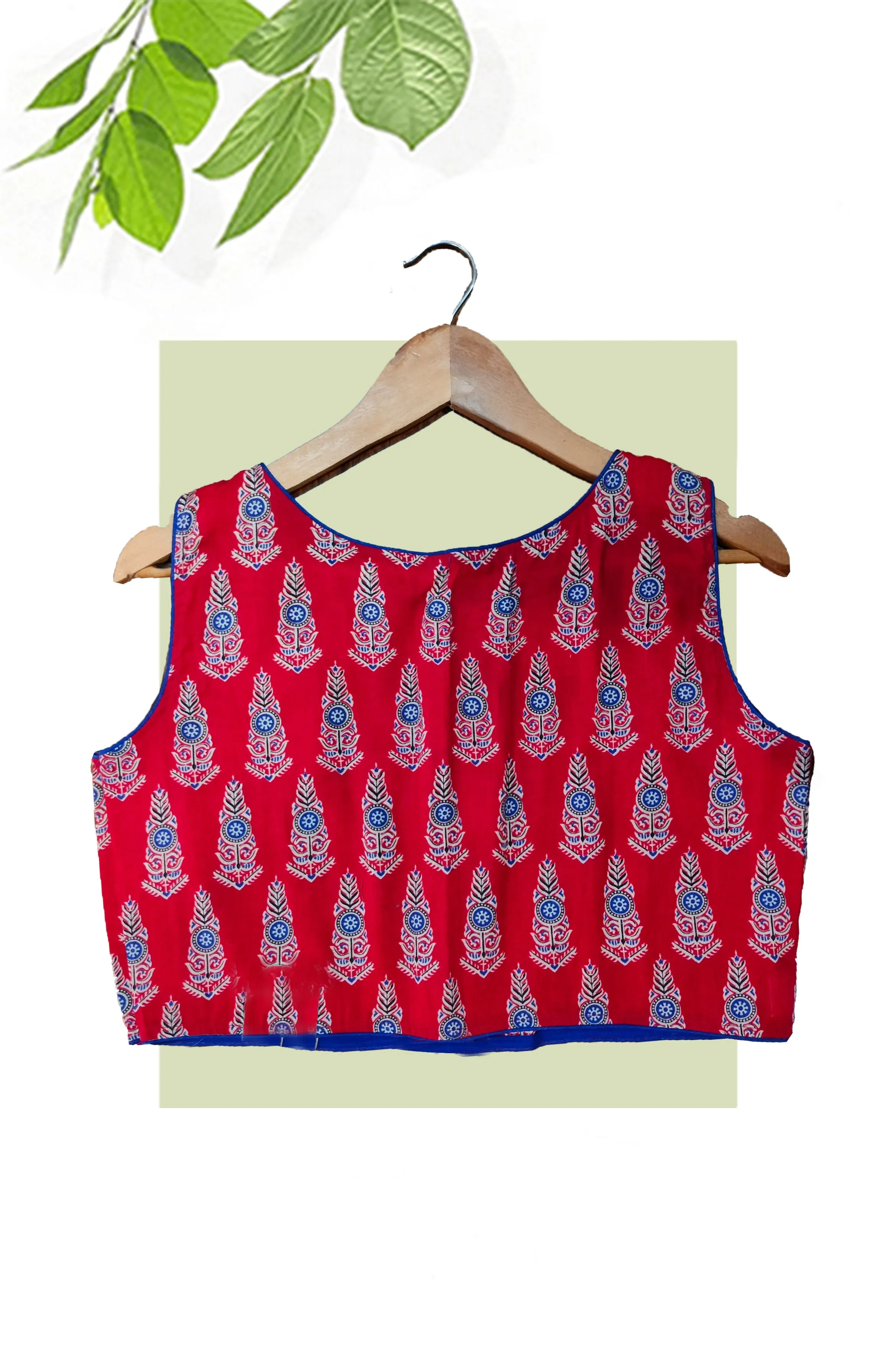 Red Sleeveless Printed Blouse chest 34